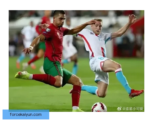 欧国联B级联赛小组赛激战正酣，积分领先的队伍表现亮眼