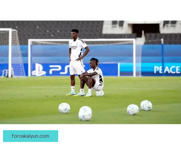 卡马文加与楚阿梅尼在国家队表现逐渐稳健，未来大有可期